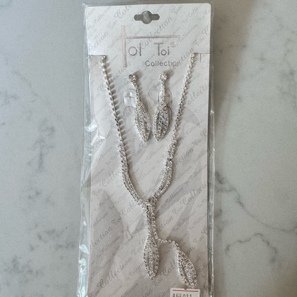 Necklace and earring set for special occasions.